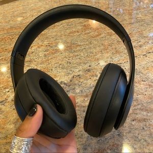Wireless Beats Solo 3, Black Matte Color